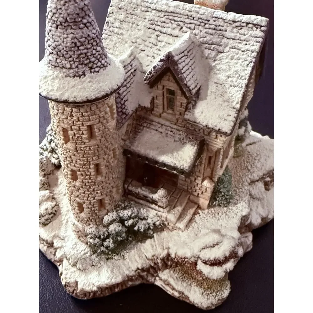 Lilliput Lane Highland Lodge Handmade Painted House Figurine Boxed 1992